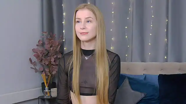 VioletiSwone online show from 02.19.25