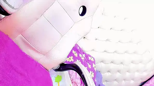 Snapshot of SexyEmmy_10 chatting on 01.04.25 SexyEmmy 10 online show from 01.04.25