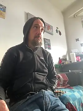 Snapshot of branleurbidu90 chatting on 01.06.26 branleurbidu90 online show from 01.06.26