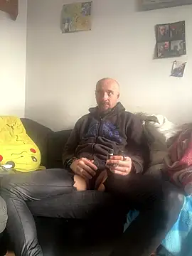 Snapshot of branleurbidu90 chatting on 01.14.26 branleurbidu90 online show from 01.14.26