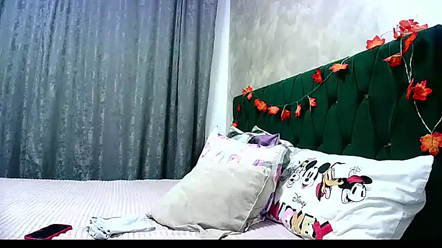 MikySWeet7 online show from 11.24.25