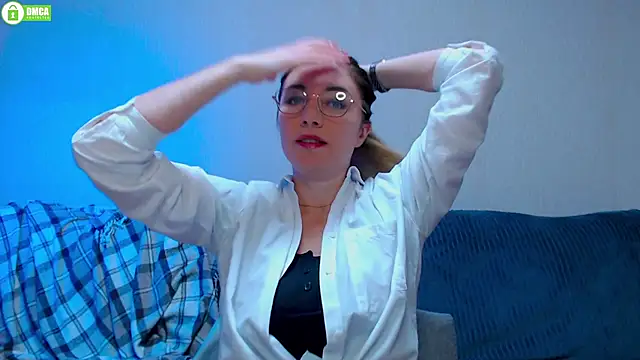 Sweet   Amelia online show from 10.16.25