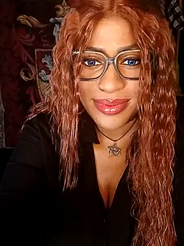 Snapshot of AmazonianMistress chatting on 01.14.25 AmazonianMistress online show from 01.14.25