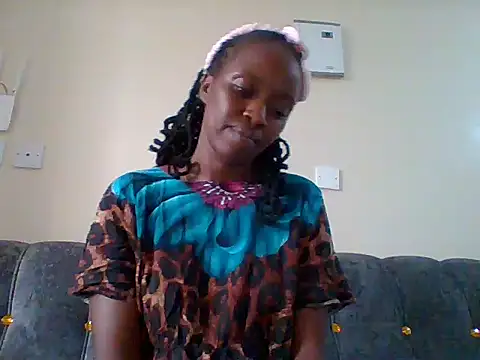 Snapshot of sexy_darleen23 chatting on 12.20.24 sexy darleen23 online show from 12.20.24
