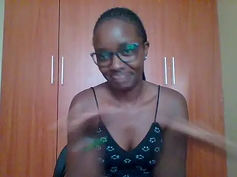 Snapshot of sexy_darleen23 chatting on 06.11.26 sexy darleen23 online show from 06.11.26