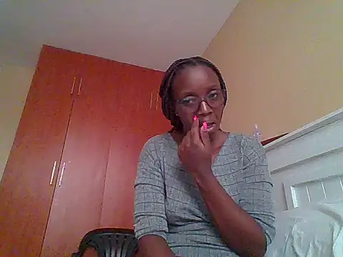 Snapshot of sexy_darleen23 chatting on 08.03.26 sexy darleen23 online show from 08.03.26