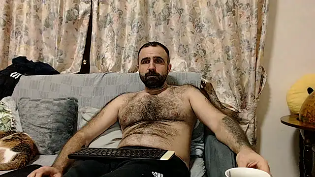 Snapshot of ivat80 chatting on 02.27.25 ivat80 online show from 02.27.25