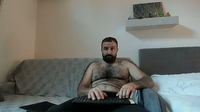 Snapshot of ivat80 chatting on 11.02.25 ivat80 online show from 11.02.25