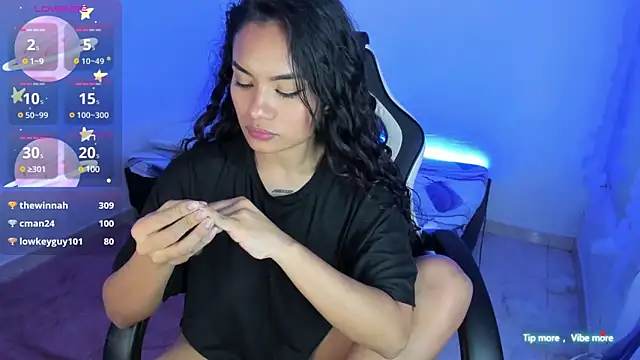 Riana Kean online show from 03.07.25