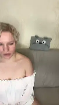 MrMrsRight online show from 03.13.25