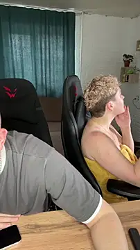 MrMrsRight online show from 09.27.25