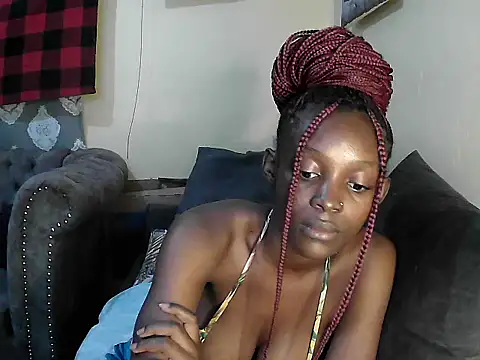 petite clara24 online show from 02.25.25