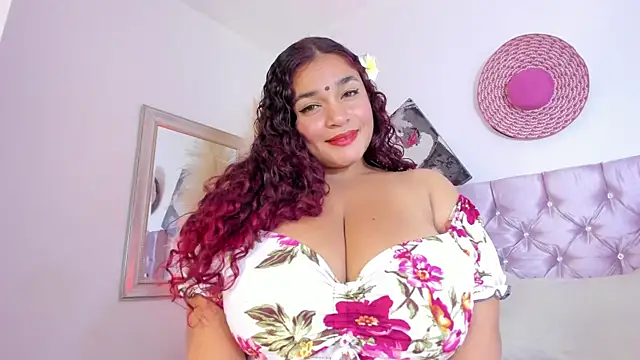 Snapshot of Darsha_Hara chatting on 07.28.26 Darsha Hara online show from 07.28.26