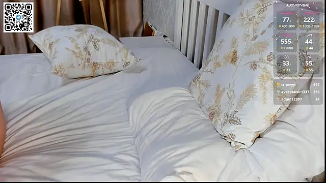 Snapshot of lovelykaylee chatting on 01.18.25 lovelykaylee online show from 01.18.25