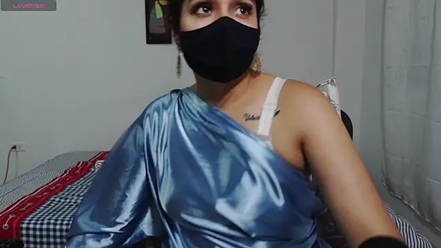 Snapshot of umarany chatting on 11.14.25 umarany online show from 11.14.25