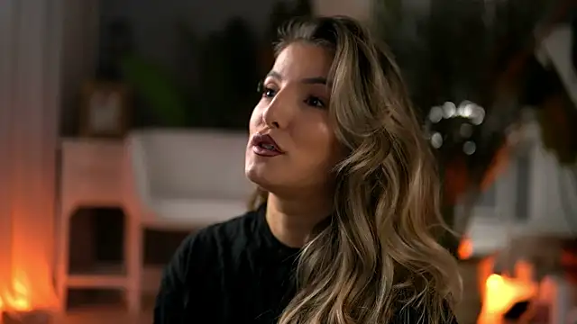 KellyMathews online show from 10.14.25