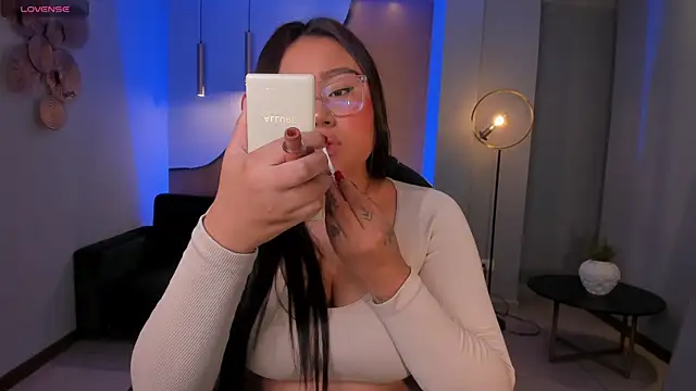 AmberLewis  online show from 03.02.25