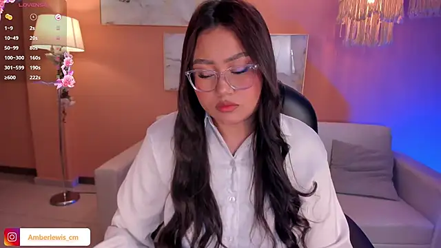 AmberLewis  online show from 03.19.25