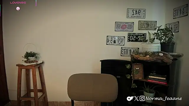 Norma-Jeaane online show from 04.16.26