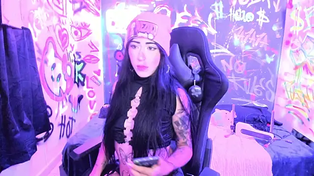 chaymae nah  online show from 04.29.26