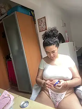 Snapshot of rafamarianoofc chatting on 03.05.25 rafamarianoofc online show from 03.05.25