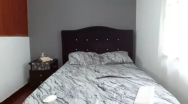 Emilia 1995 online show from 02.24.25