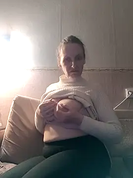 Evelina cute online show from 03.18.25