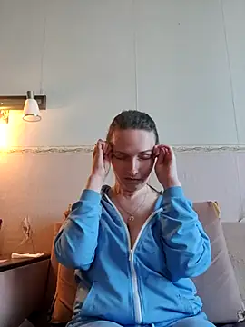 Evelina cute online show from 03.28.26