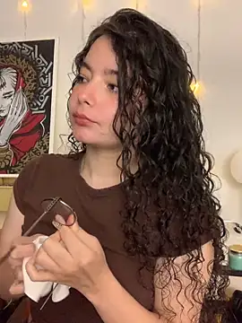 Snapshot of Antoniart_ chatting on 02.19.25 Antoniart online show from 02.19.25