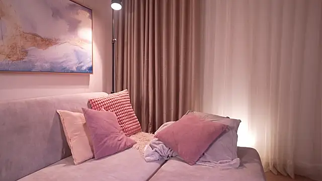 pauline  7 online show from 10.23.25