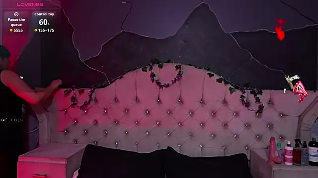 AmberGreyy  online show from 04.08.26