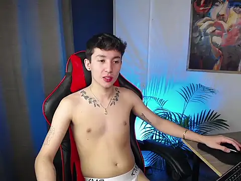 Snapshot of SebasstianGrand chatting on 02.14.25 SebasstianGrand online show from 02.14.25