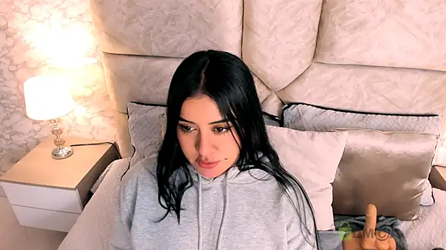 amatista  smith online show from 02.09.25