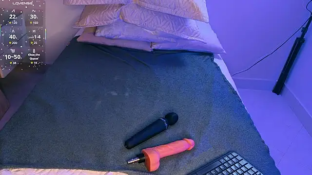 amatista  smith online show from 02.05.26