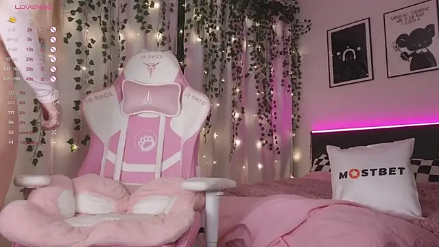 Snapshot of jelli_jenni chatting on 12.16.24 jelli jenni online show from 12.16.24