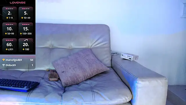 Snapshot of gaby_pervet31 chatting on 12.05.24 gaby pervet31 online show from 12.05.24