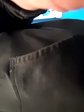 Lilsmokeshow017 online show from 10.29.25