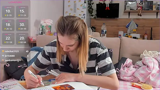 Snapshot of Girl_alone_home chatting on 02.07.26 Girl alone home online show from 02.07.26