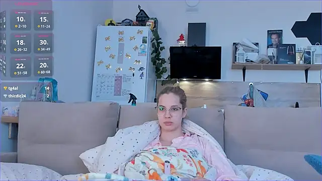 Girl alone home online show from 05.09.26