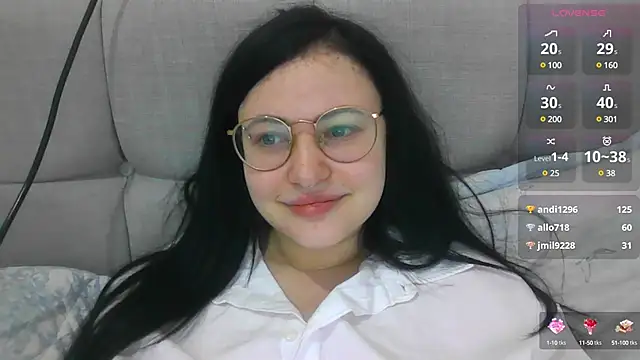 Snapshot of German_Eva chatting on 01.28.25 German Eva online show from 01.28.25