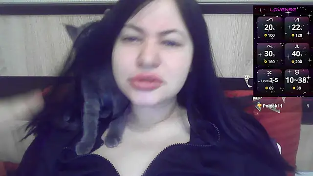 Snapshot of German_Eva chatting on 10.13.25 German Eva online show from 10.13.25