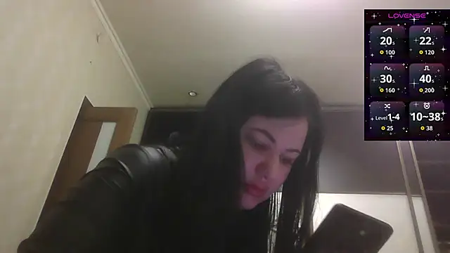 Snapshot of German_Eva chatting on 11.28.25 German Eva online show from 11.28.25