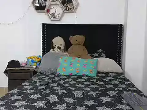 charlotte 077 online show from 02.12.25