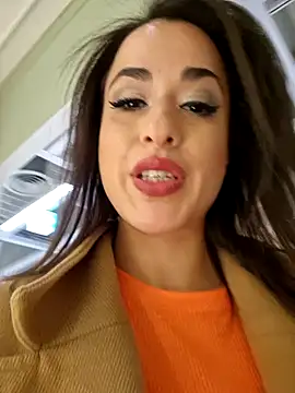 Snapshot of LydiaMaus96 chatting on 01.14.25 LydiaMaus96 online show from 01.14.25