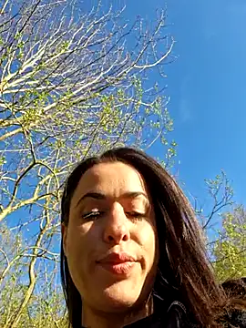 LydiaMaus96 online show from 04.29.26