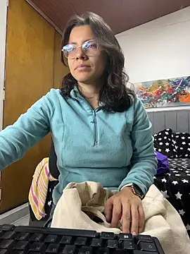 karlamorris  online show from 03.09.26