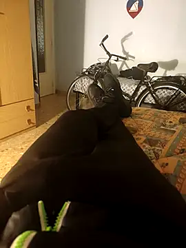 Snapshot of italovene chatting on 11.29.25 italovene online show from 11.29.25