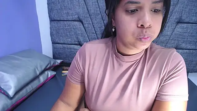 Snapshot of Briannacastello chatting on 12.04.24 Briannacastello online show from 12.04.24