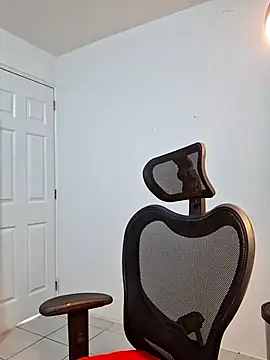 Snapshot of Andresarr93 chatting on 09.11.25 Andresarr93 online show from 09.11.25