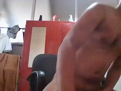 Snapshot of RoccoSL2003 chatting on 11.01.25 RoccoSL2003 online show from 11.01.25